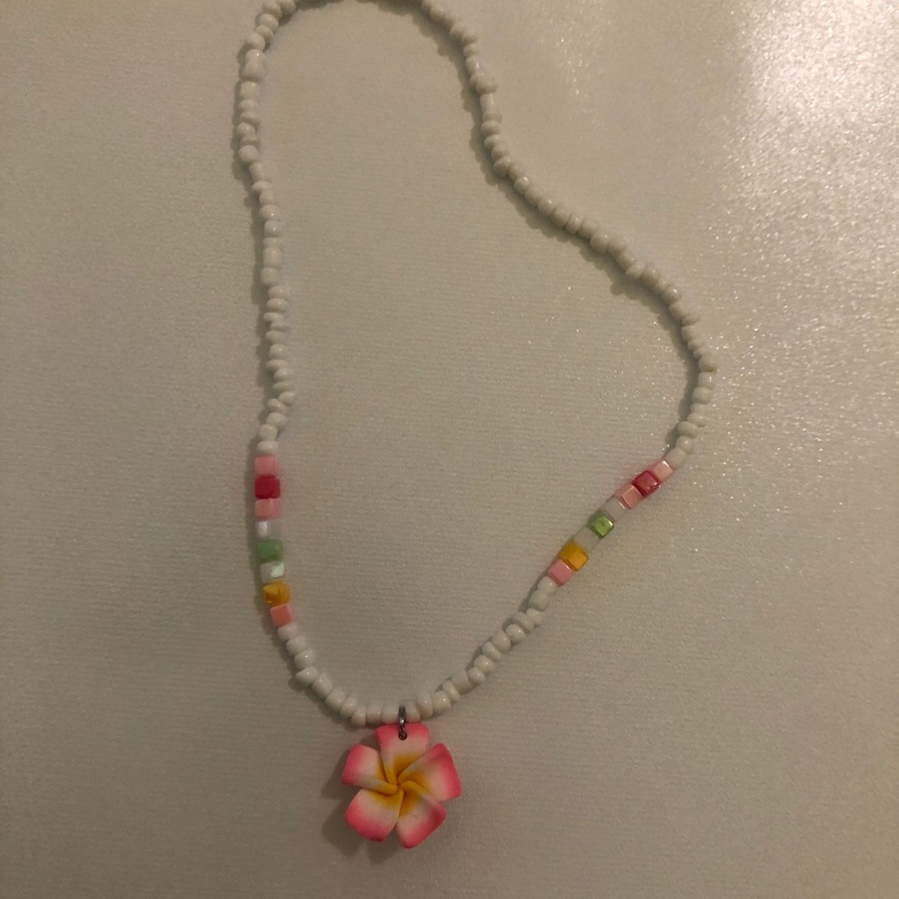 Pookah Shell Necklace W/ Flower Pendant